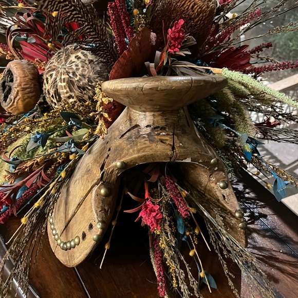 Floral arrangement - Picture 4 of 5